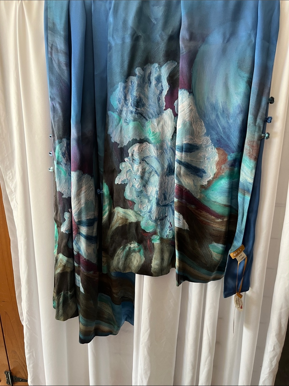 Women’s Blue & Teal floral Silk Scarf 25 by 75 inch - Picture 3 of 7